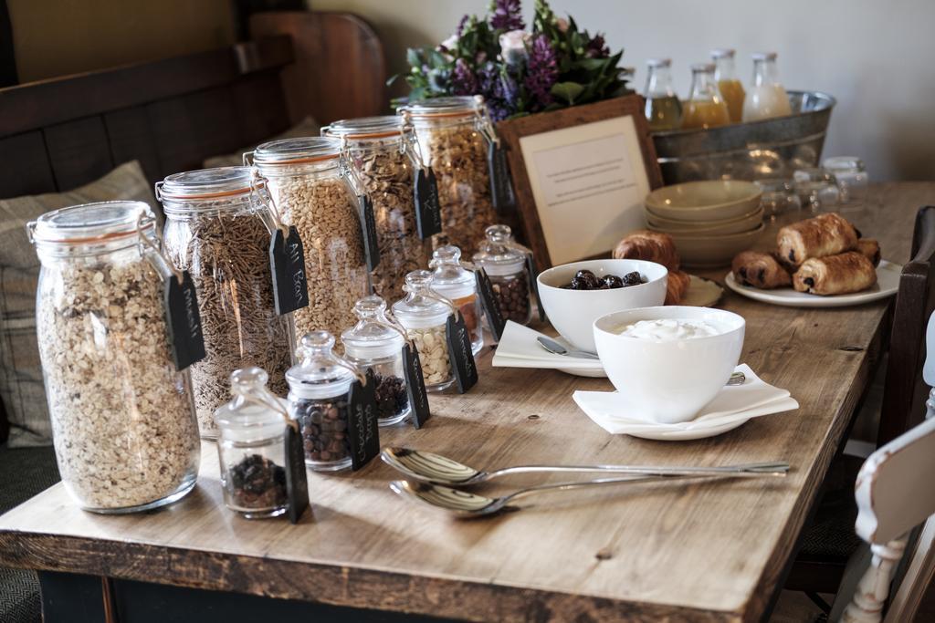 The White Hart Hotel Stockbridge  Ngoại thất bức ảnh